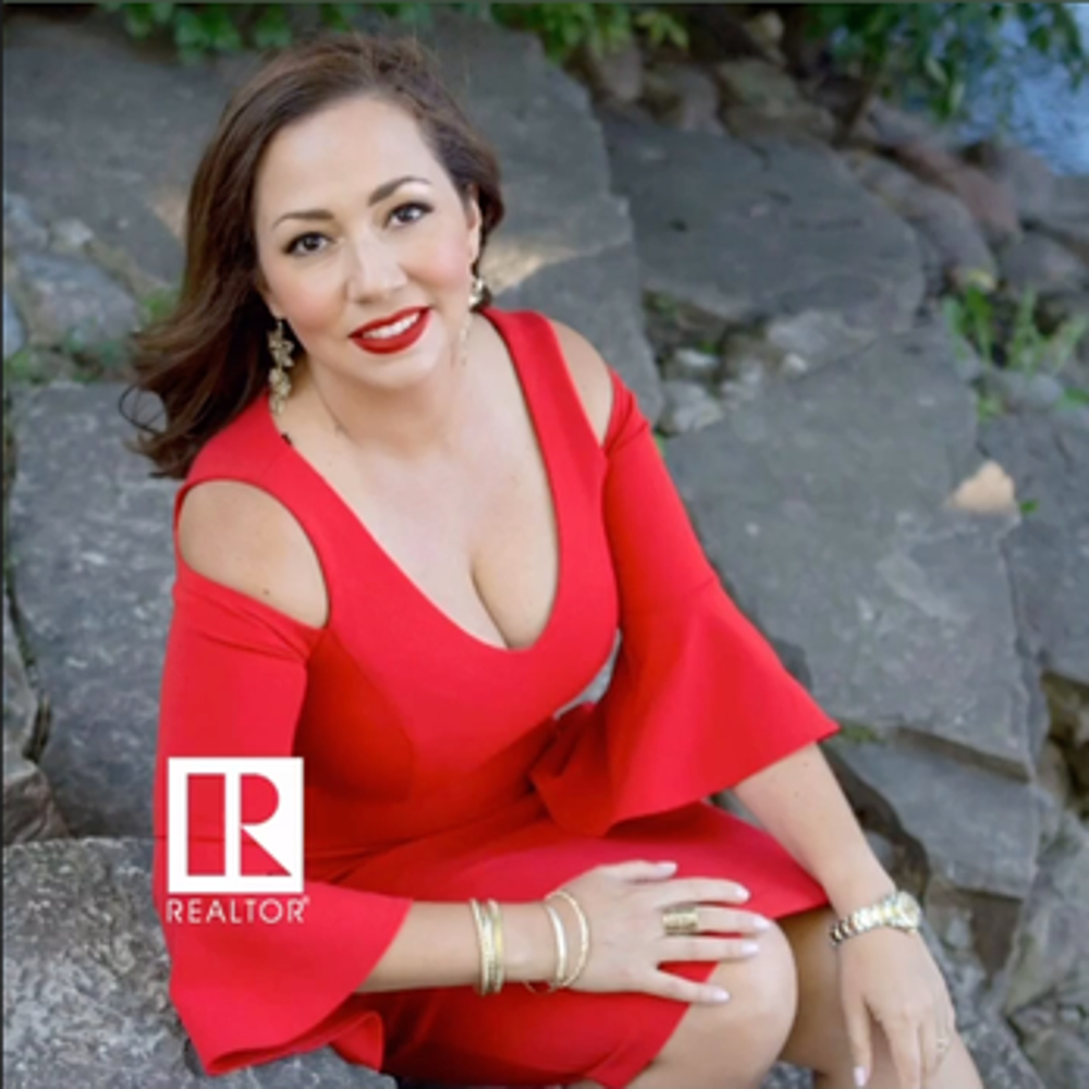 Giovanna Schmieder - Realtor in Naperville, IL