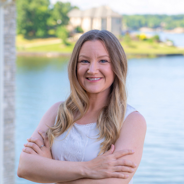 Ashley Cooper, REALTOR - Real Estate Reviews in Lake Ozark, Missouri