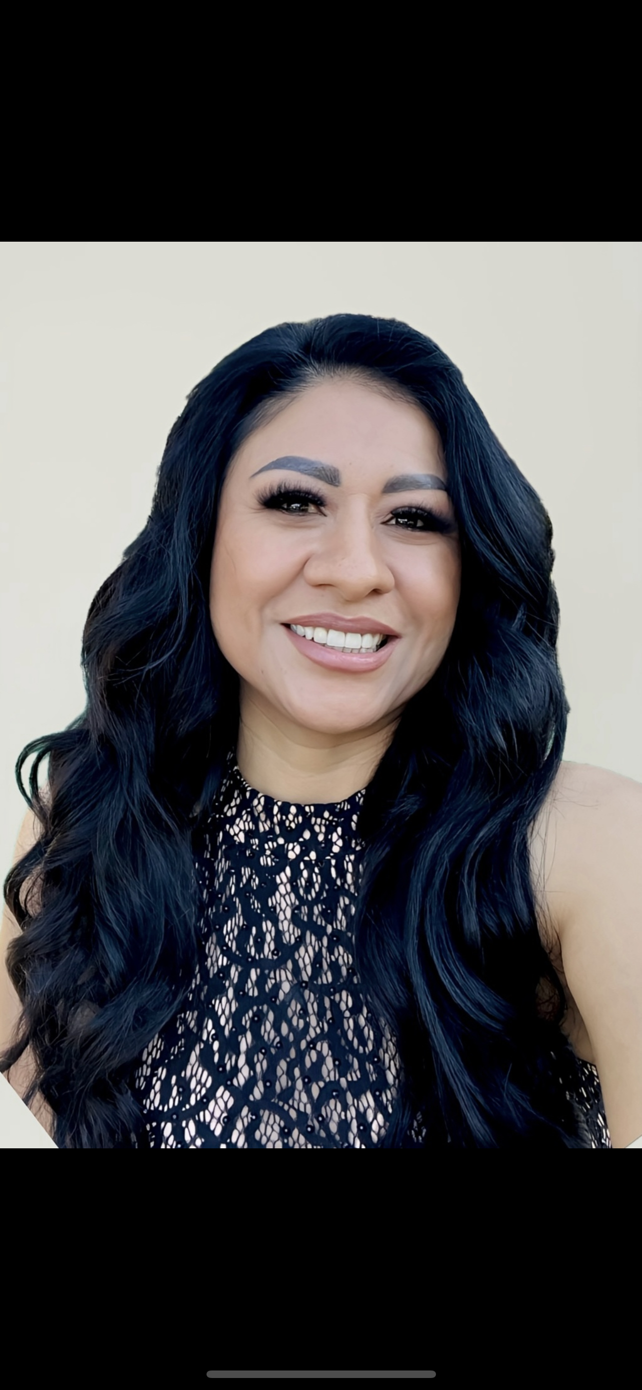 Anahi Rendon - Realtor in CA