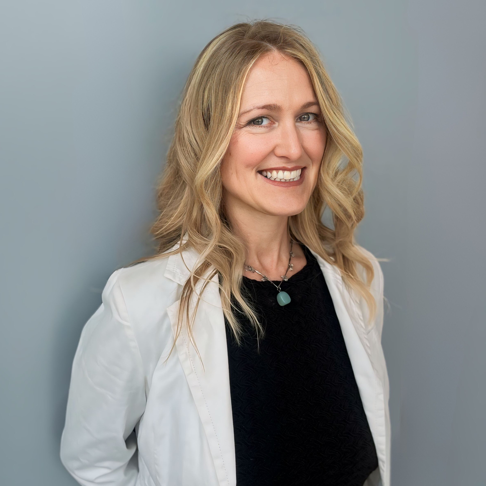 Chira Robertson - Realtor in Santa Monica, CA