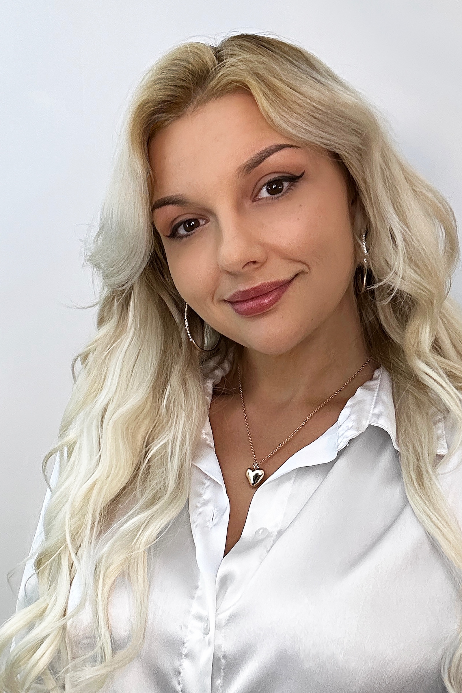 Christina Achorn - Sales Associate in Madison, CT
