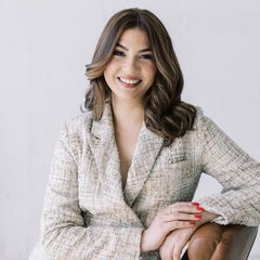 Lia Sanchez - Realtor in Miami, FL