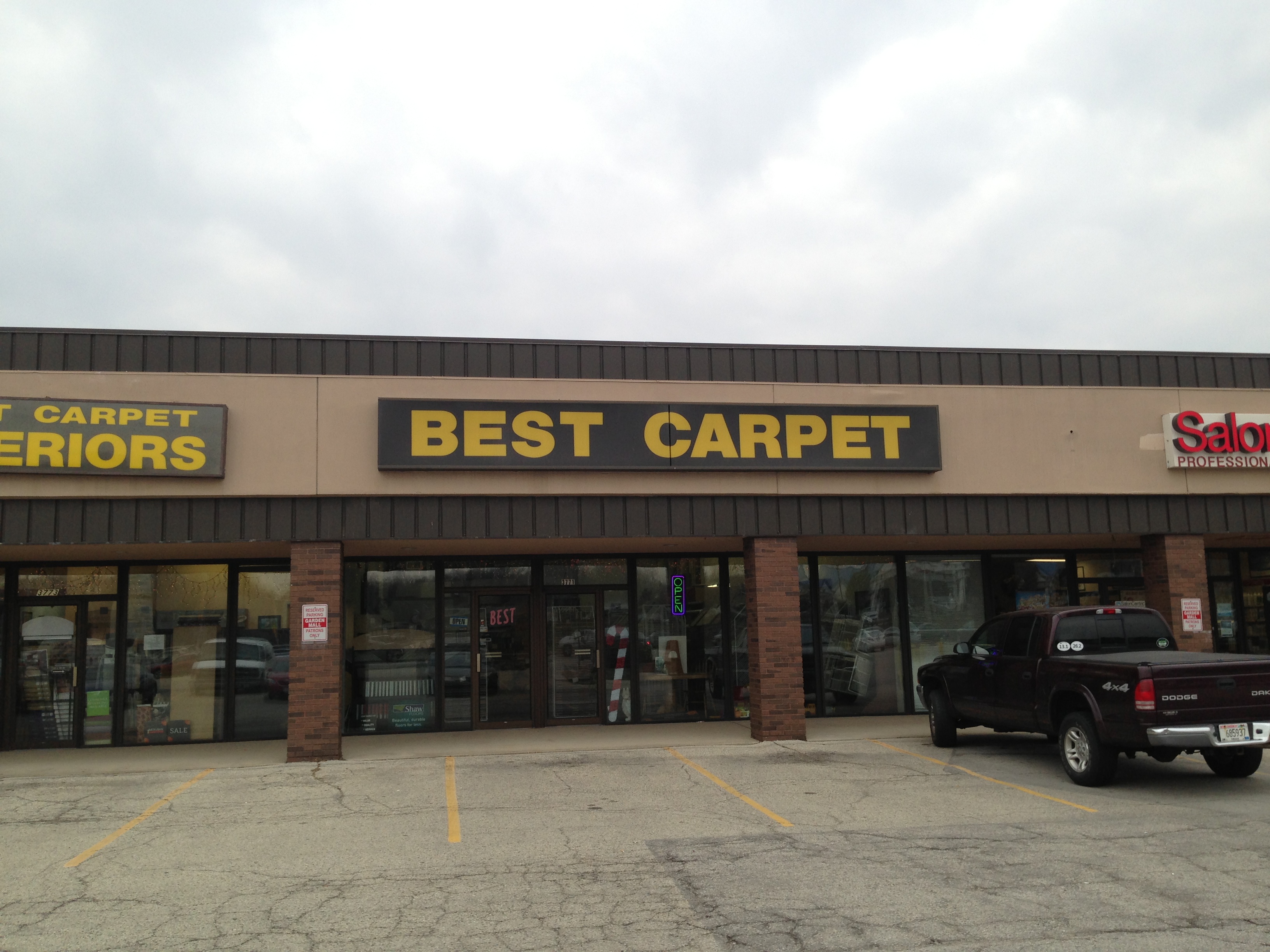 Best Carpet Inc in Milwaukee, WI