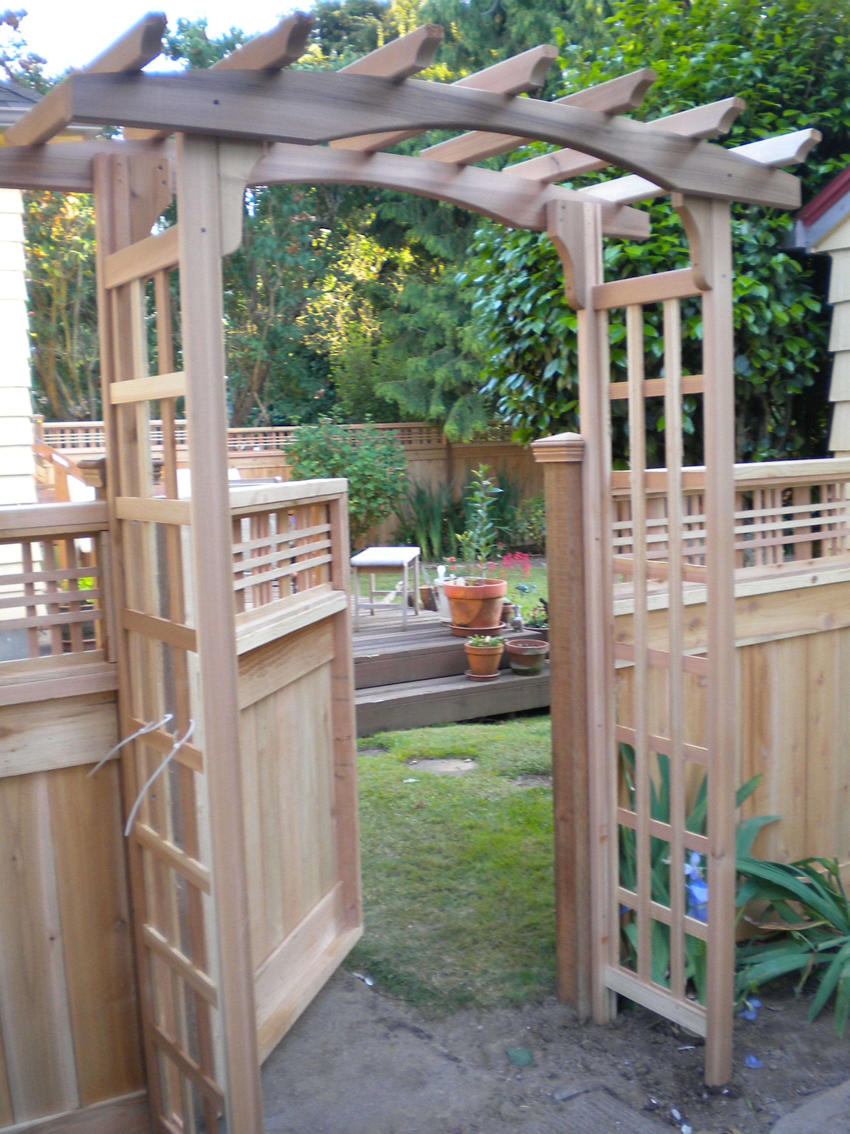 Daniels Custom Fences Decks & Construction in Beaverton, OR