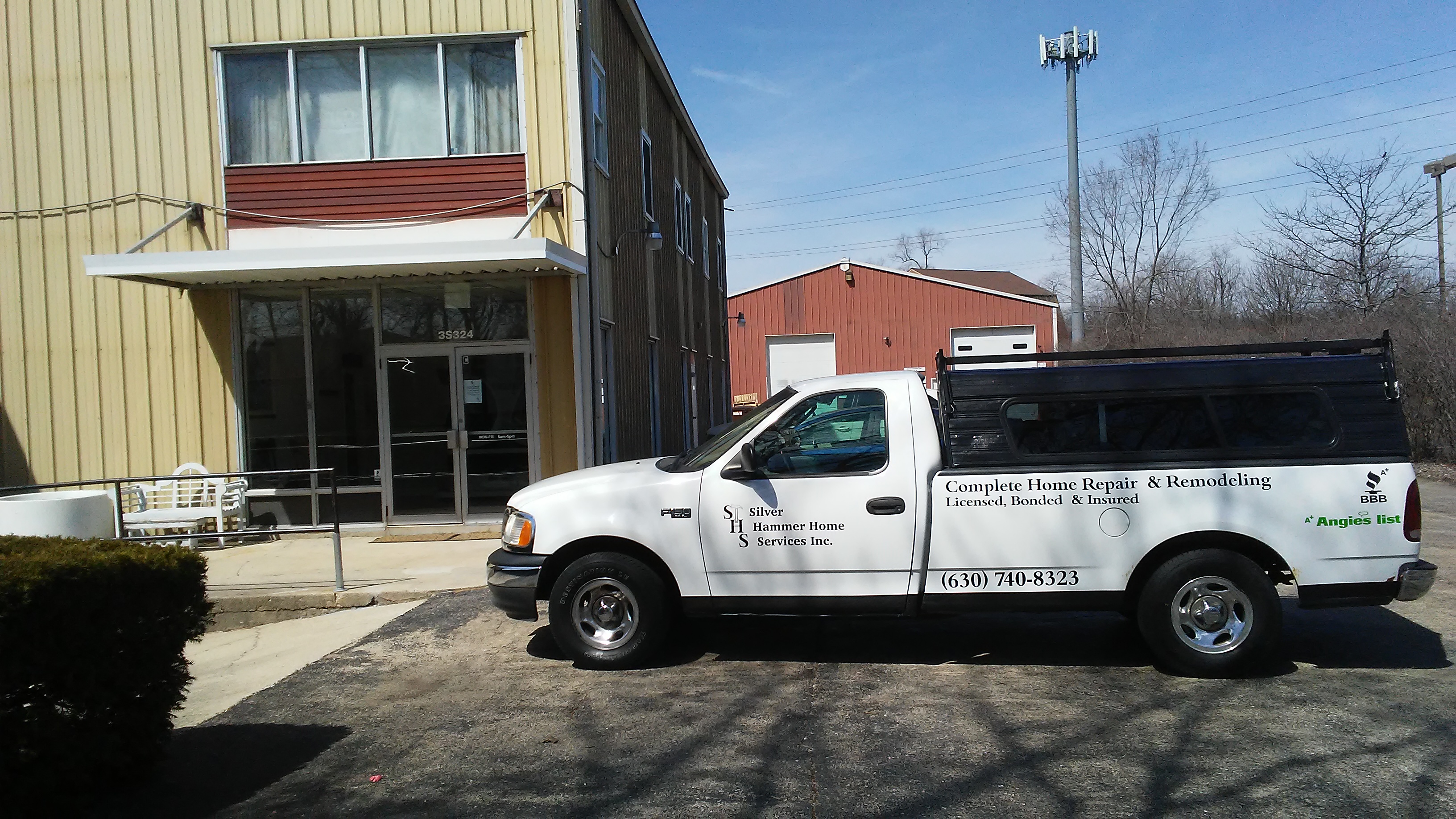 Silver Hammer Construction in Warrenville, IL