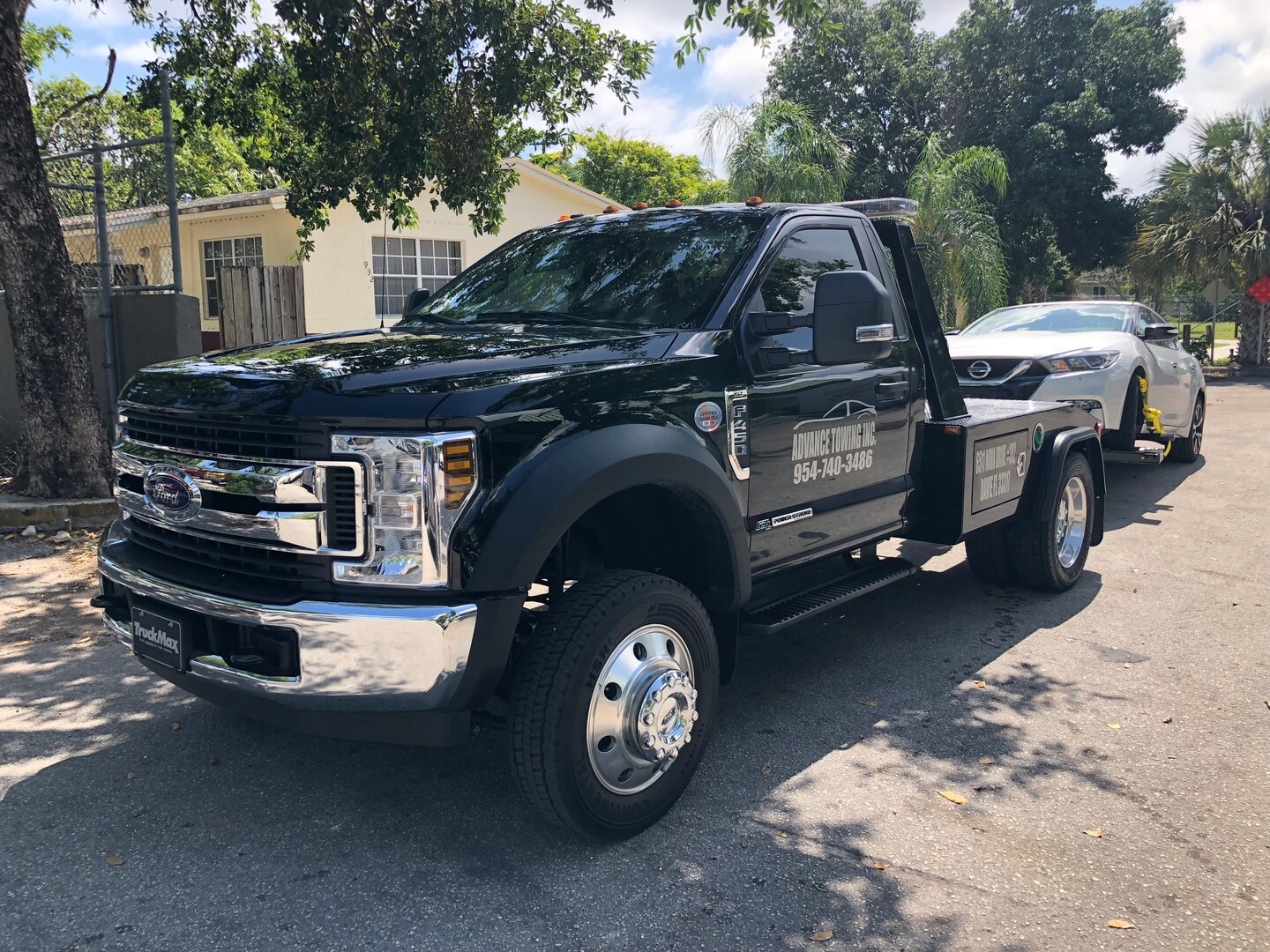 Advance Towing Inc in Fort Lauderdale, FL