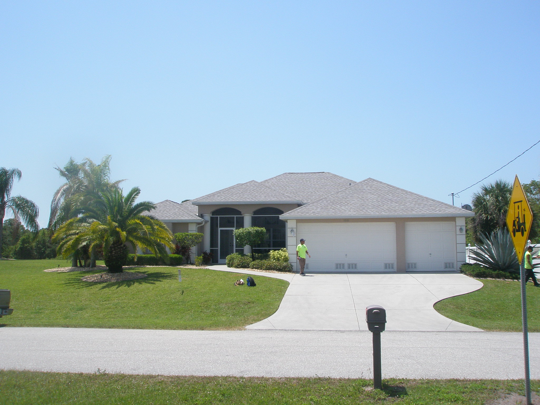 W.R. Carlson Roofing Specialists Inc in Englewood, FL