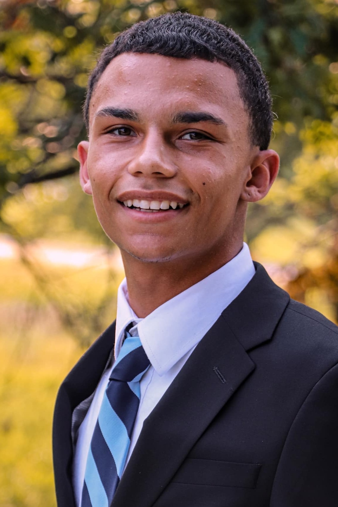 Elijah Combs - Sales Associate in Lincoln, NE