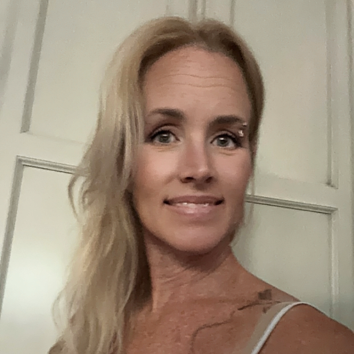 Toni Zinnamon - Realtor in NC
