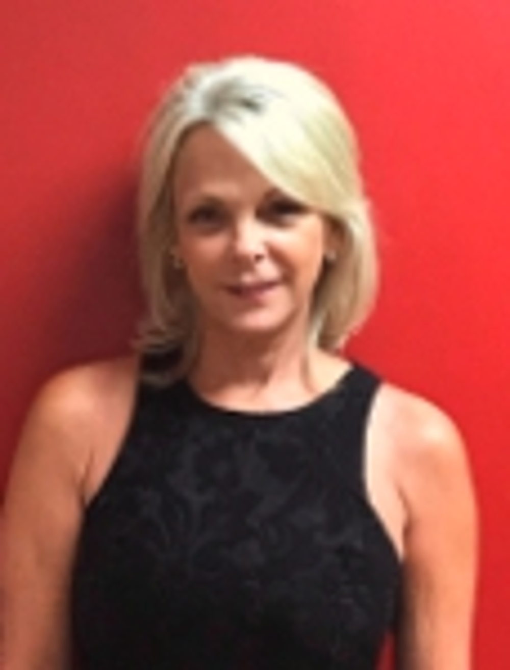 Andrea Valente - Realtor in Garden City, NY