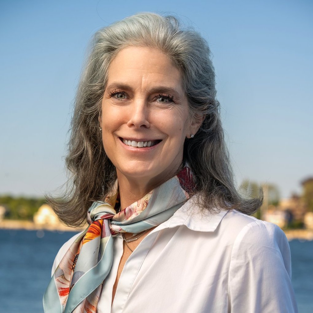 Stacy Geddis - Realtor in Middletown, RI