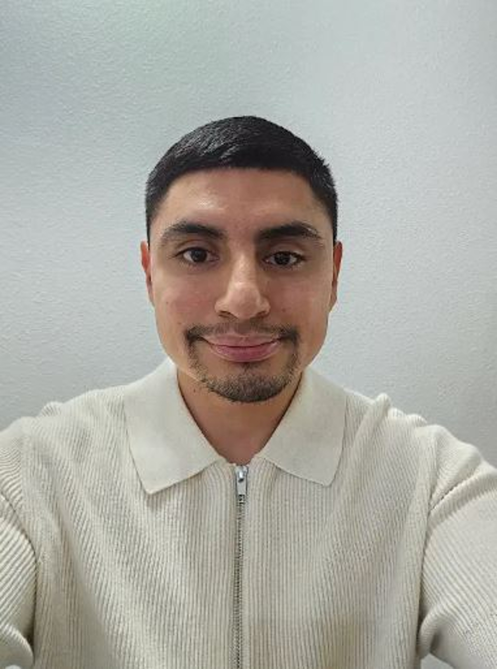 Alex Vega - Realtor in Hillsboro, OR