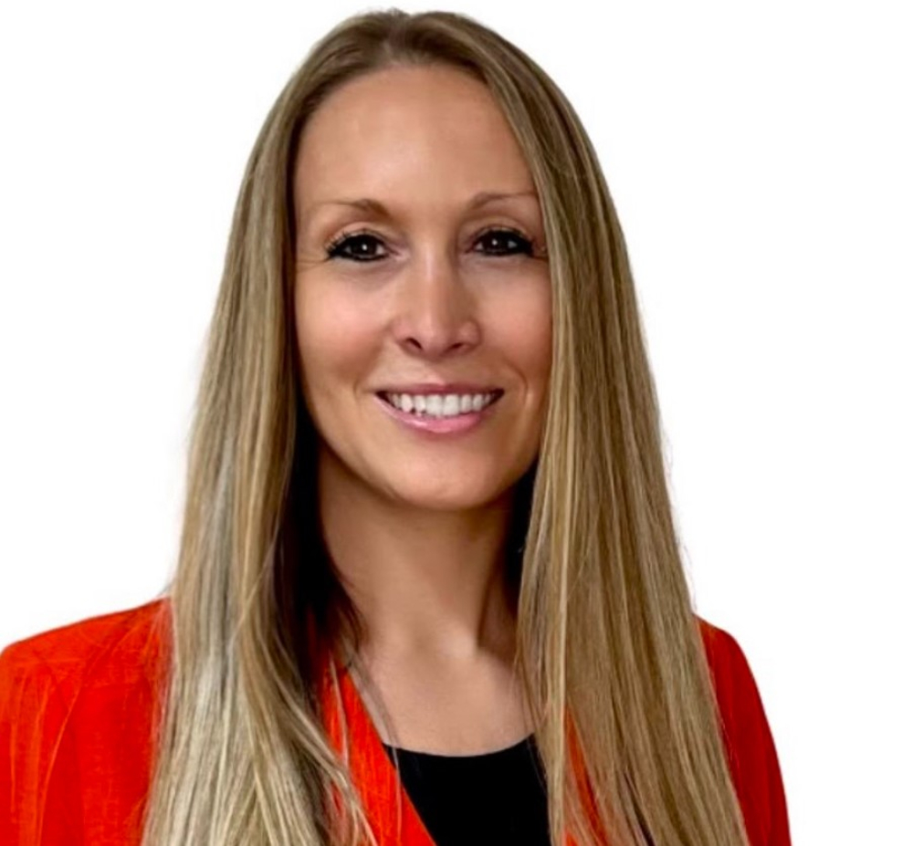 Holly Zehner - Realtor in Canton, OH