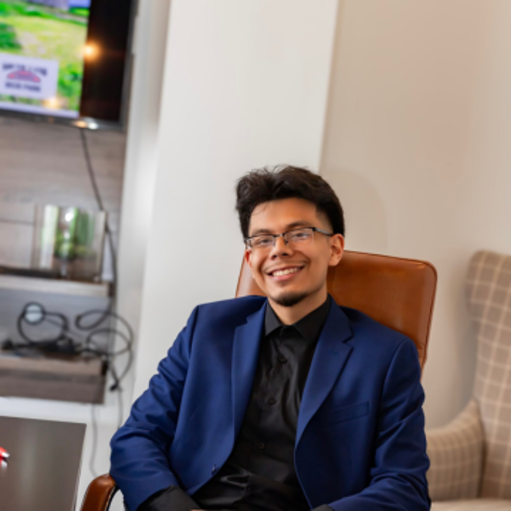 Fernando Alvarado - Realtor in Houston, TX