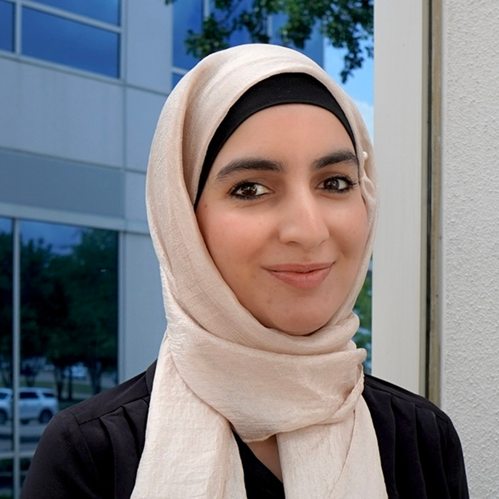 Uzma Iqbal - Realtor in Richardson, TX