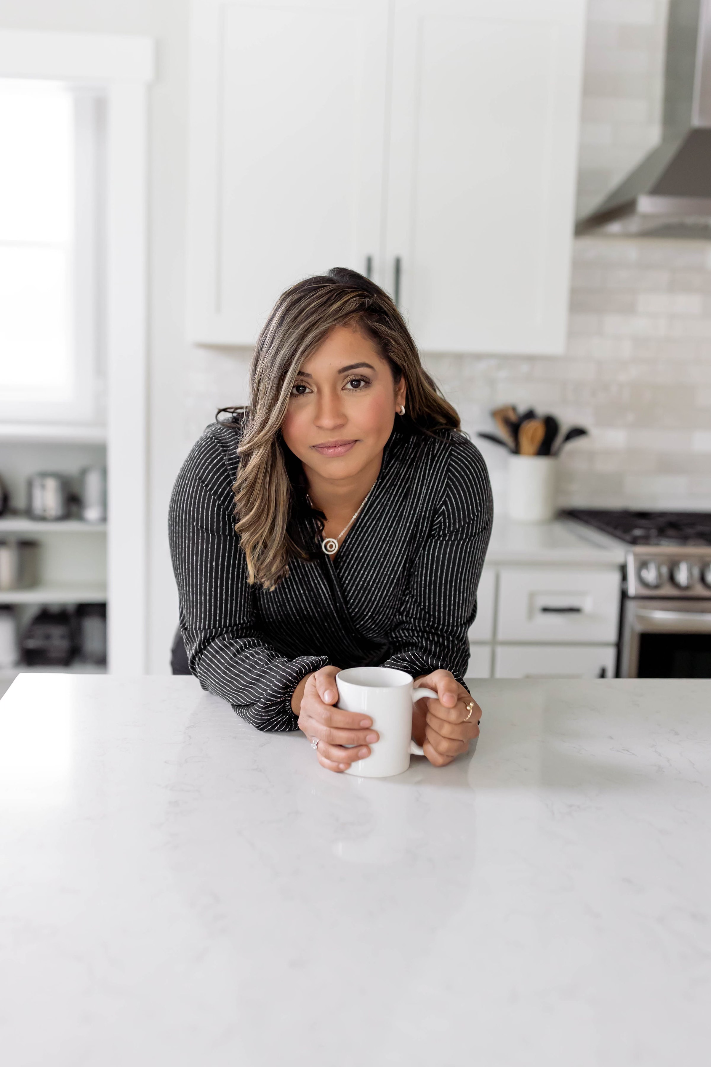 Cinthya Lobo - Realtor in WA