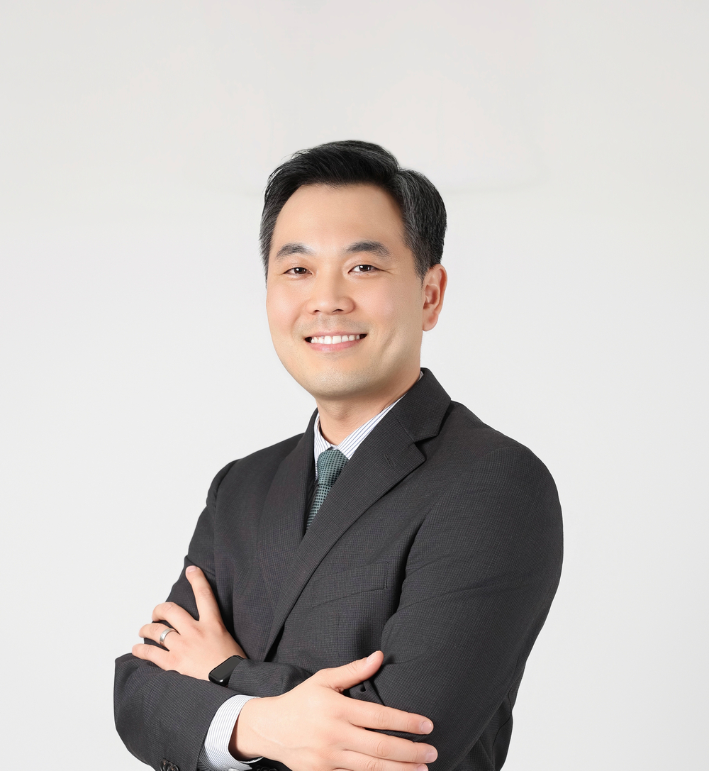 Jiwon Park - Realtor in Woodcliff Lake, NJ