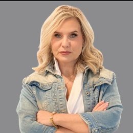 Vicki Russell in Columbus, OH