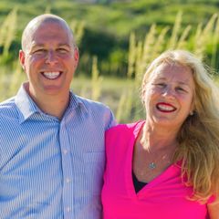 Dan and Sandy LaRue Corolla Beach Realty - Real Estate Experts in Kitty Hawk, NC