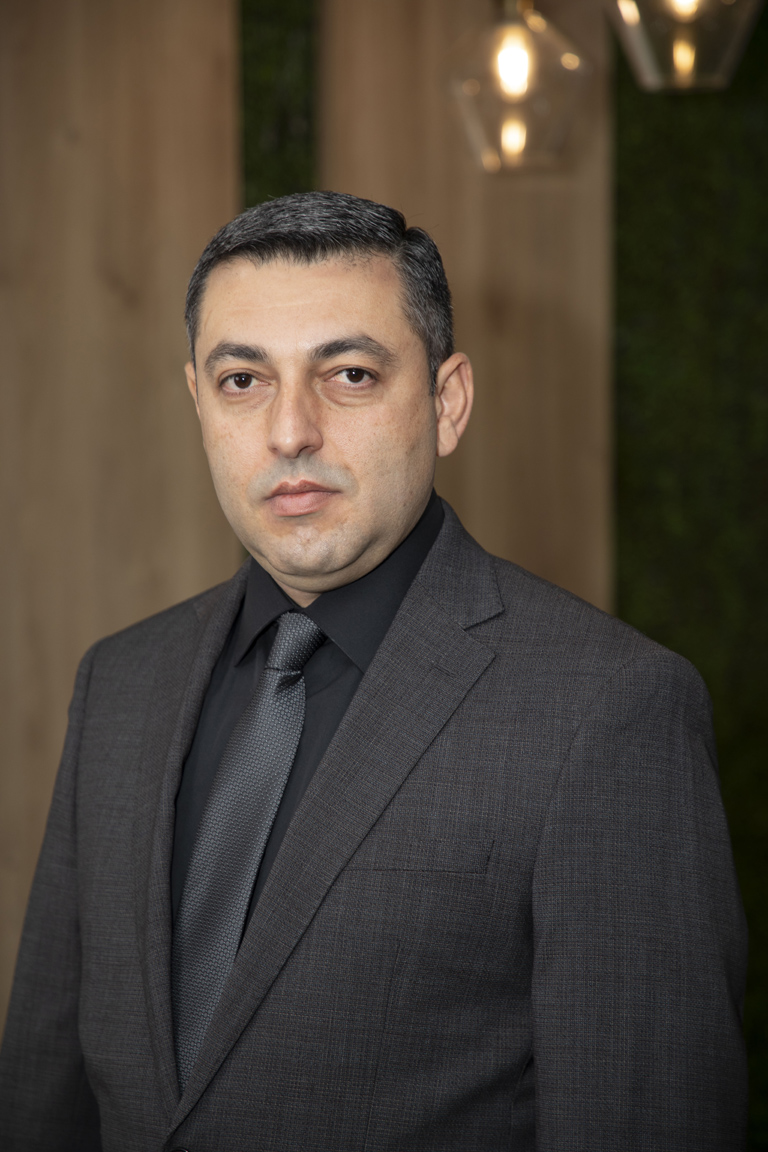 Vardan Avetisyan - Sales Associate in Glendale, CA