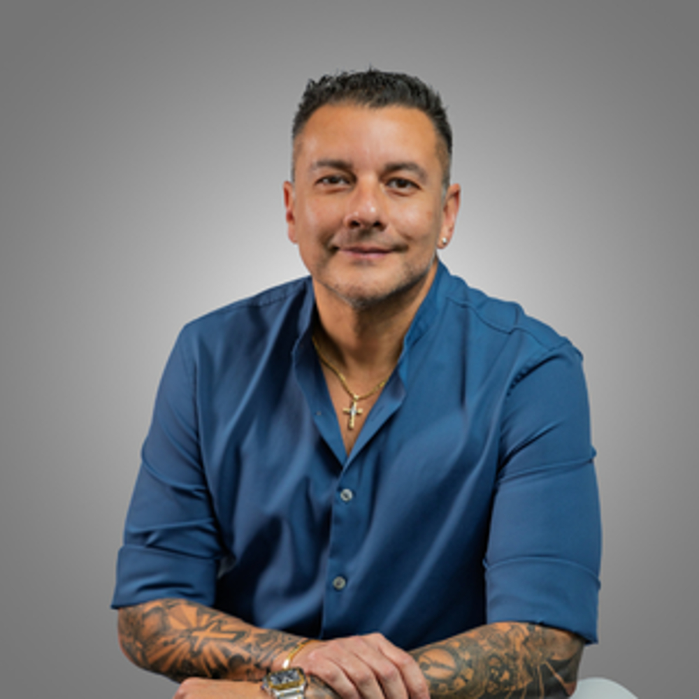 Victor Ramos - Realtor in Miami, FL