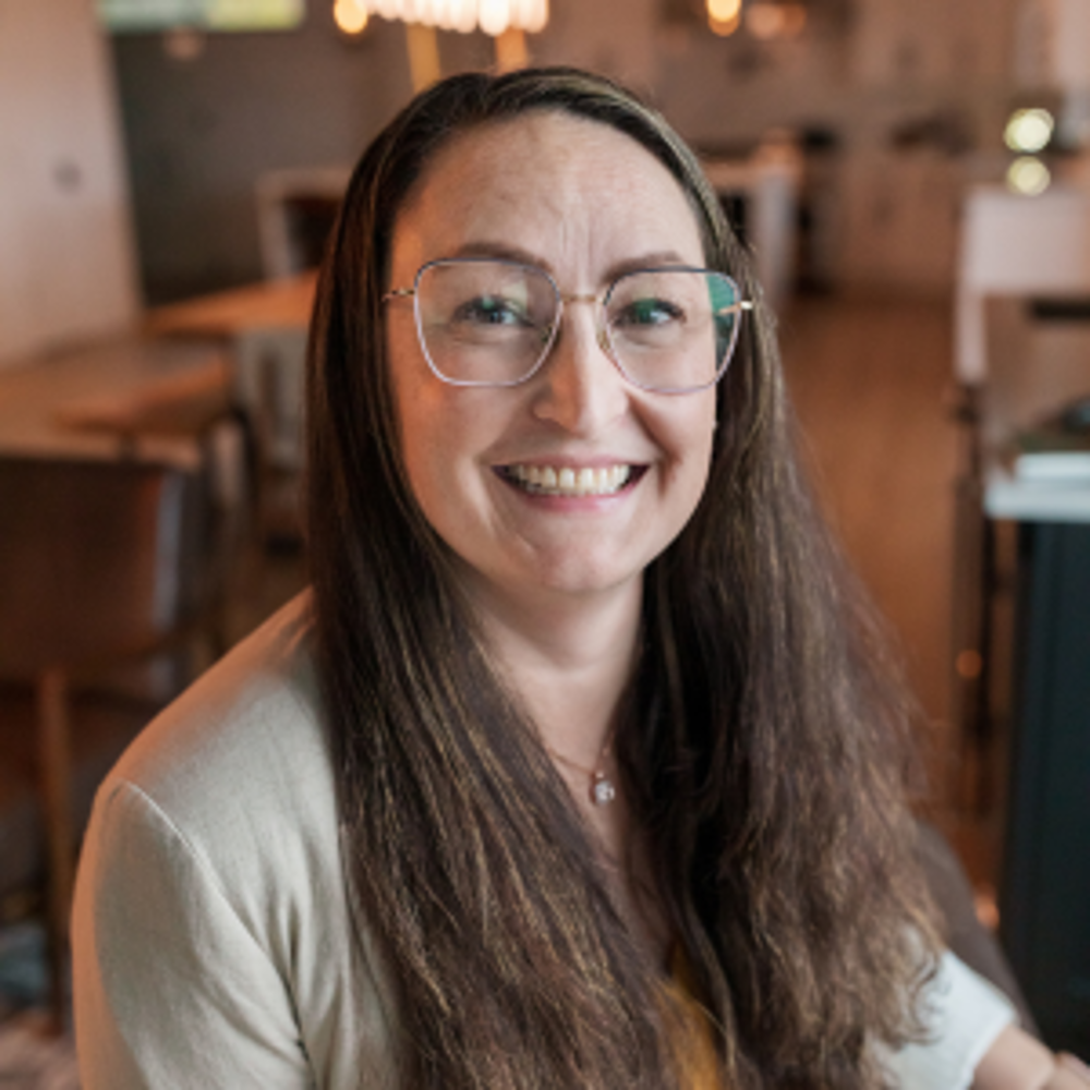 Lorien Khosroabadi - Realtor in Poulsbo, WA
