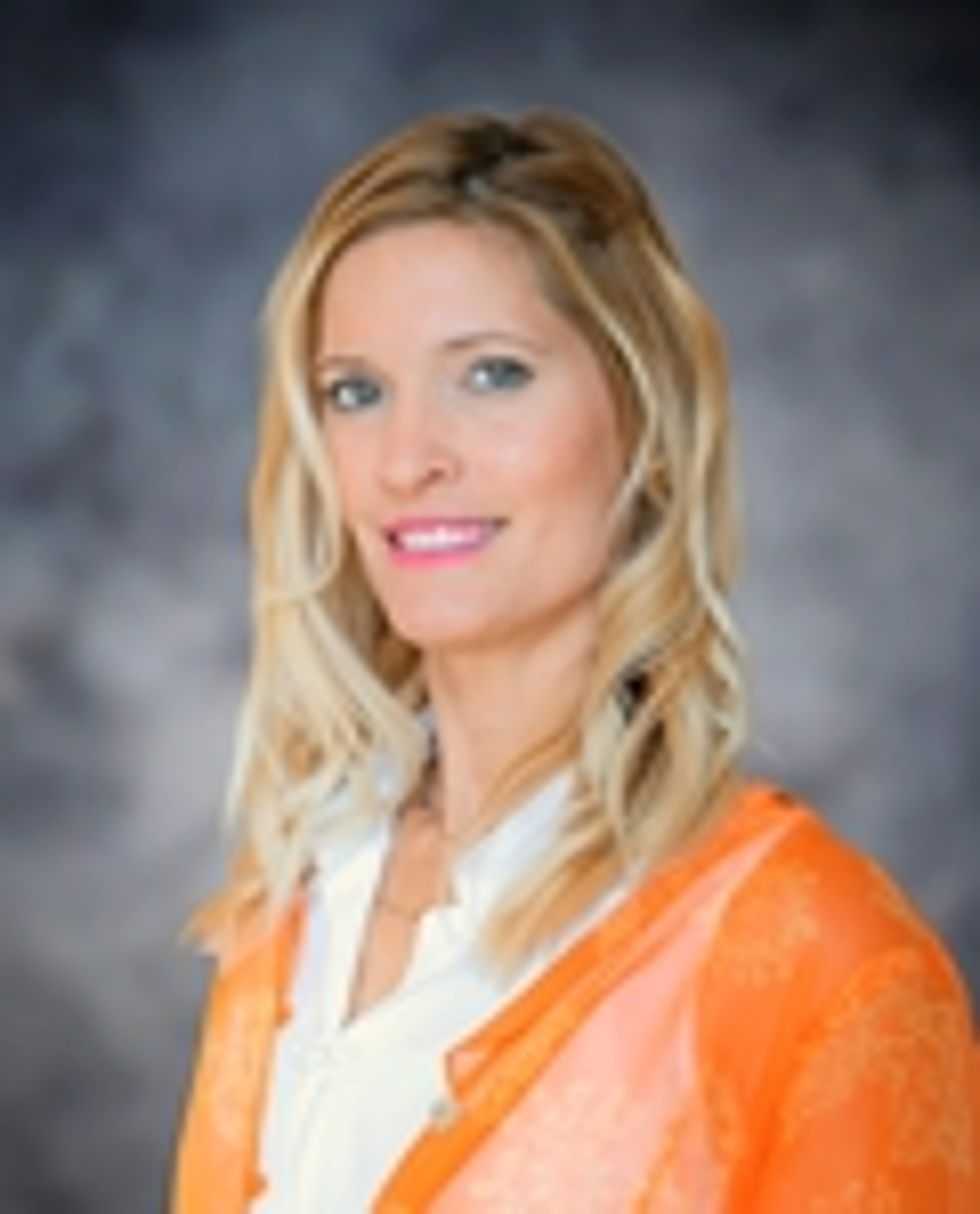 Caroline Urbas - Realtor in Simi Valley, CA
