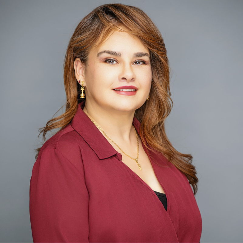 Zeine Alexandra Campuzano - Realtor in Chicago, IL