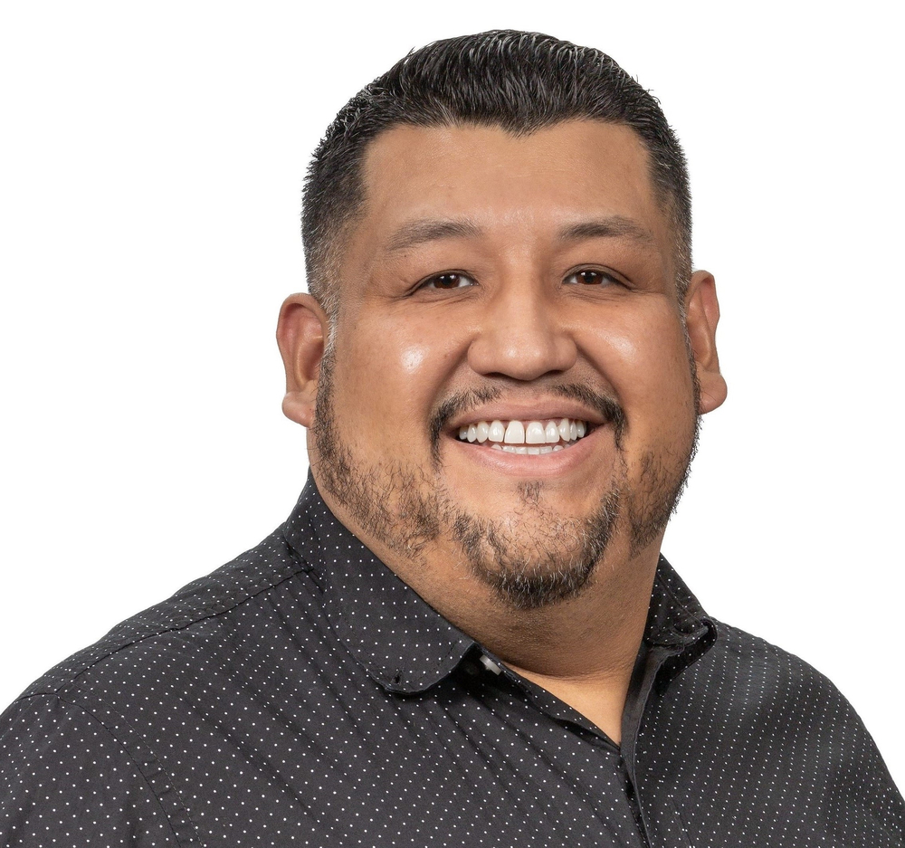 Nicolas Nieves - Realtor in Downers Grove, IL
