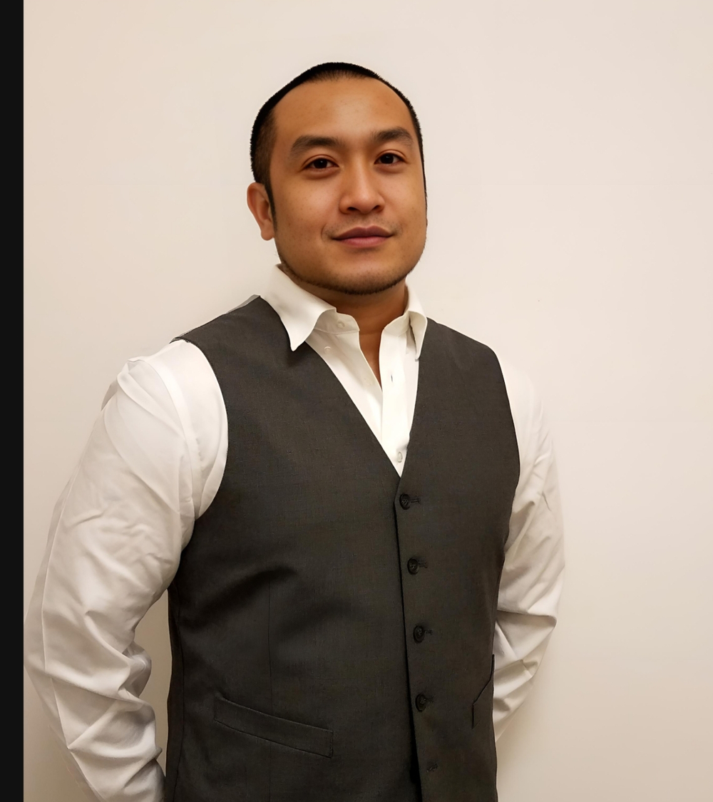Tommy Chanthathep - Realtor in Naperville, IL