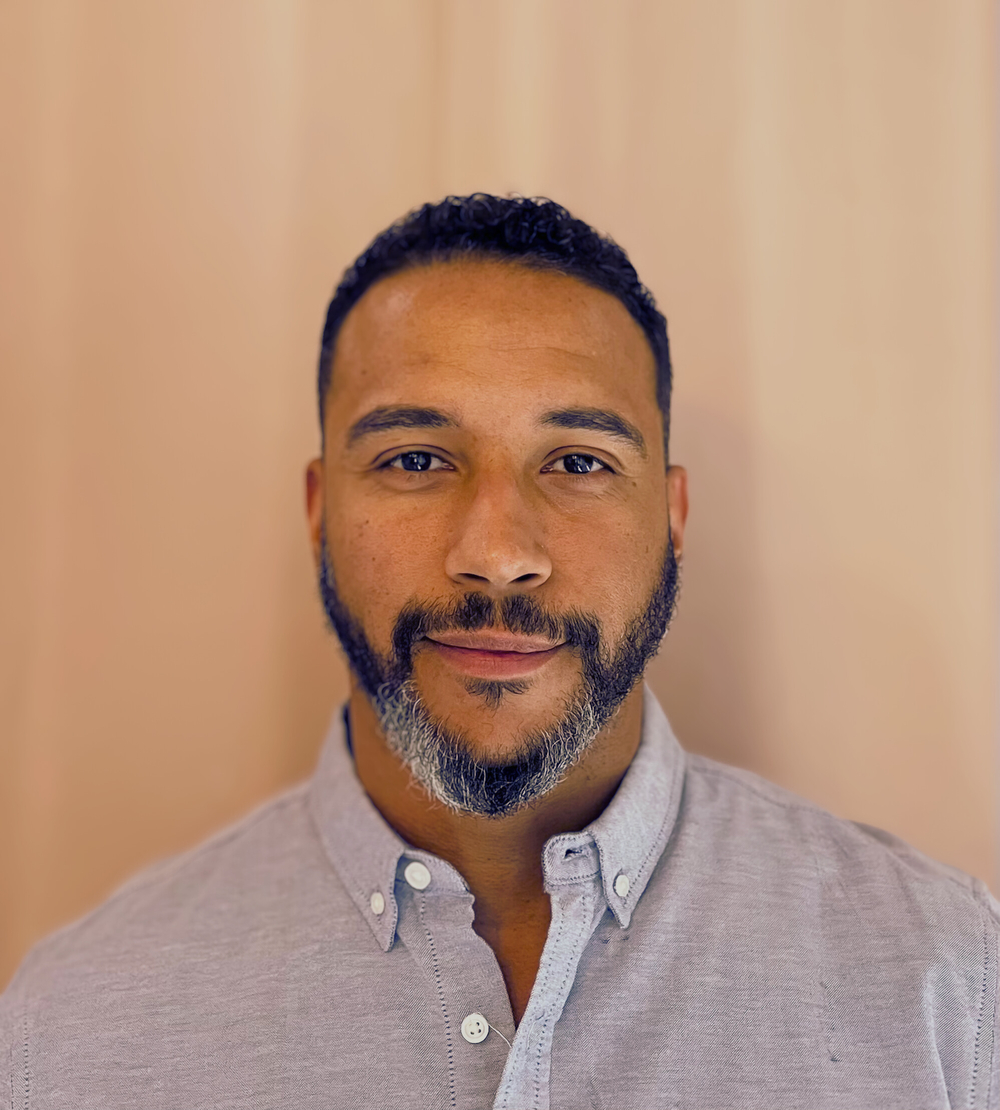 Milos Englund - Realtor in Valencia, CA