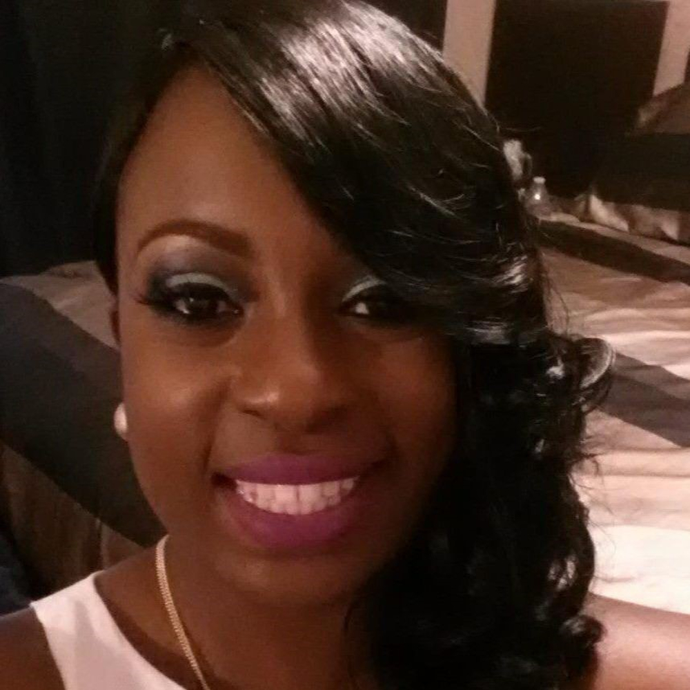 Kena Holmes - Realtor in Edwardsville, IL