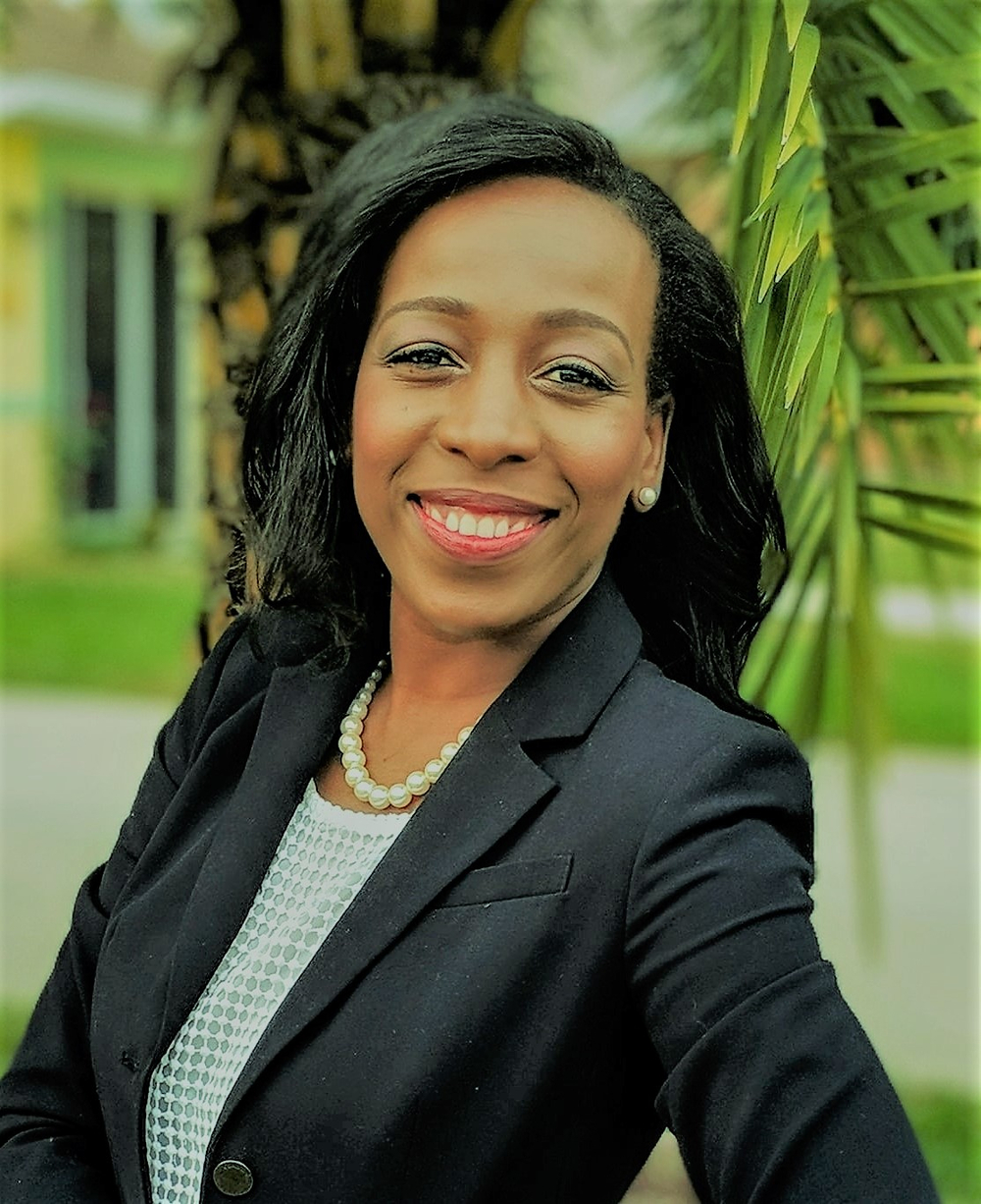 Juliana Brignol - Realtor in Naples, FL