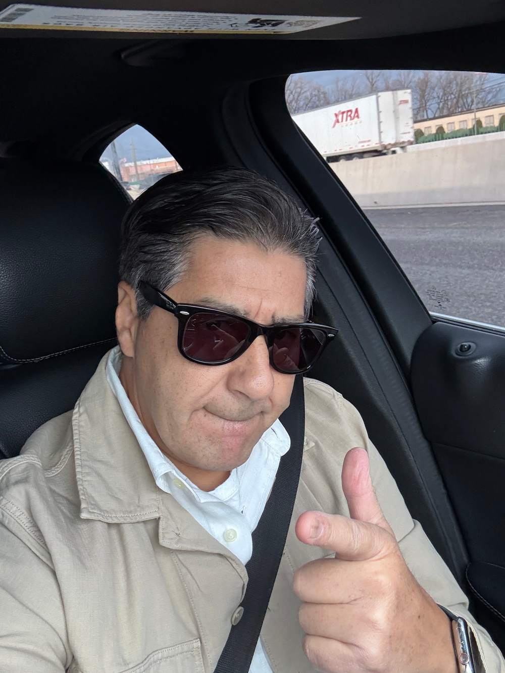 Joel Gonzalez - Realtor in Chicago, IL