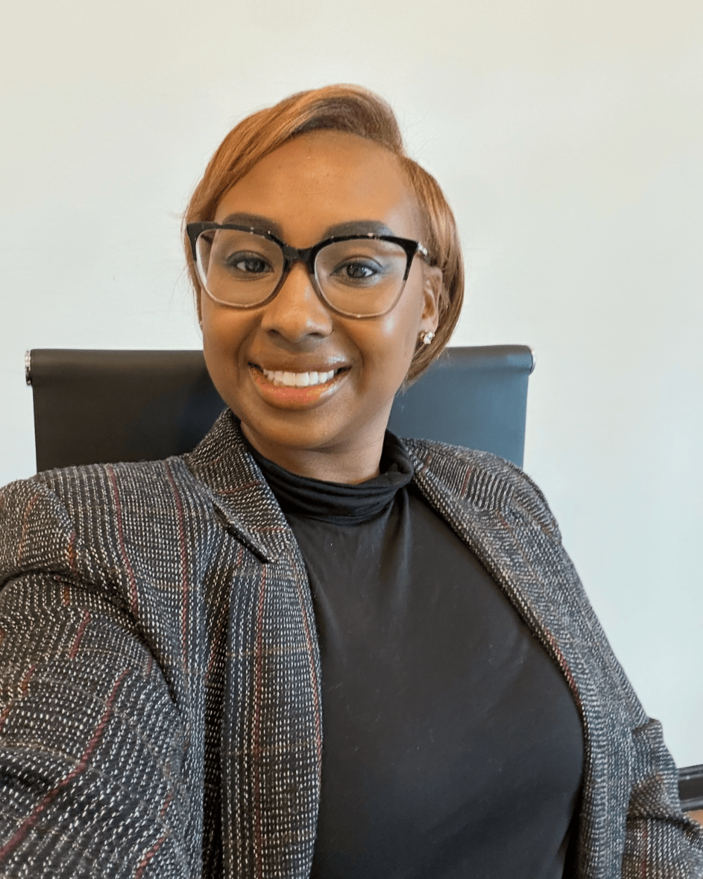Ebony Bates - Realtor in Dover, DE