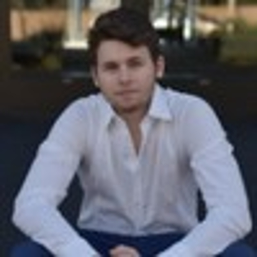 Edan Zaga - Realtor in Encino, CA