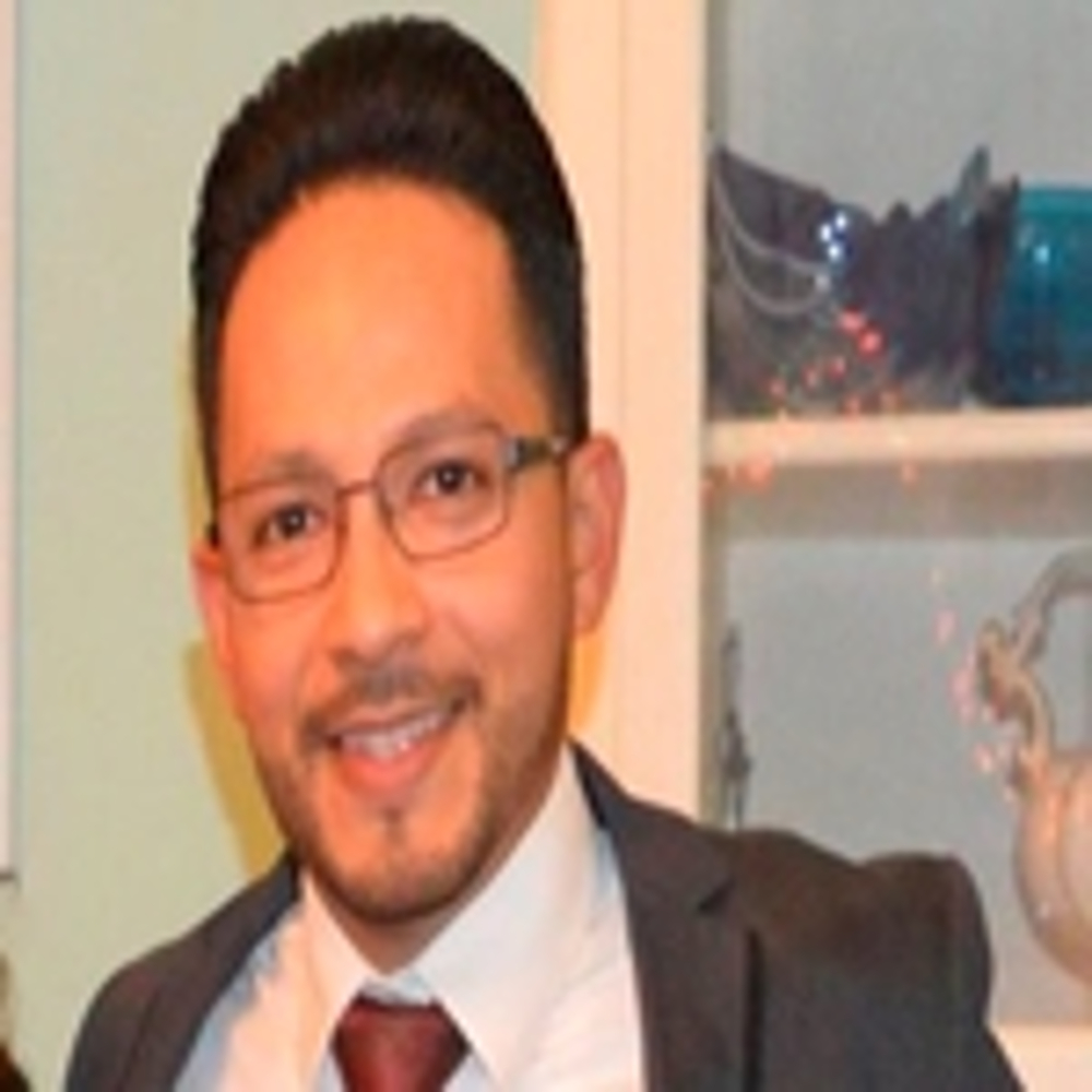 Carlos Mora - Realtor in Los Angeles, CA