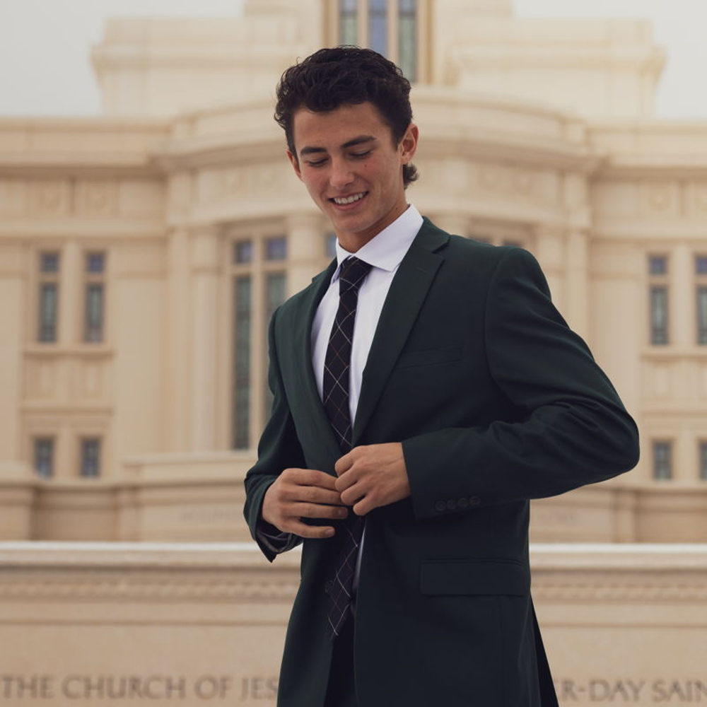 Isaac Button - Realtor in Santa Monica, CA