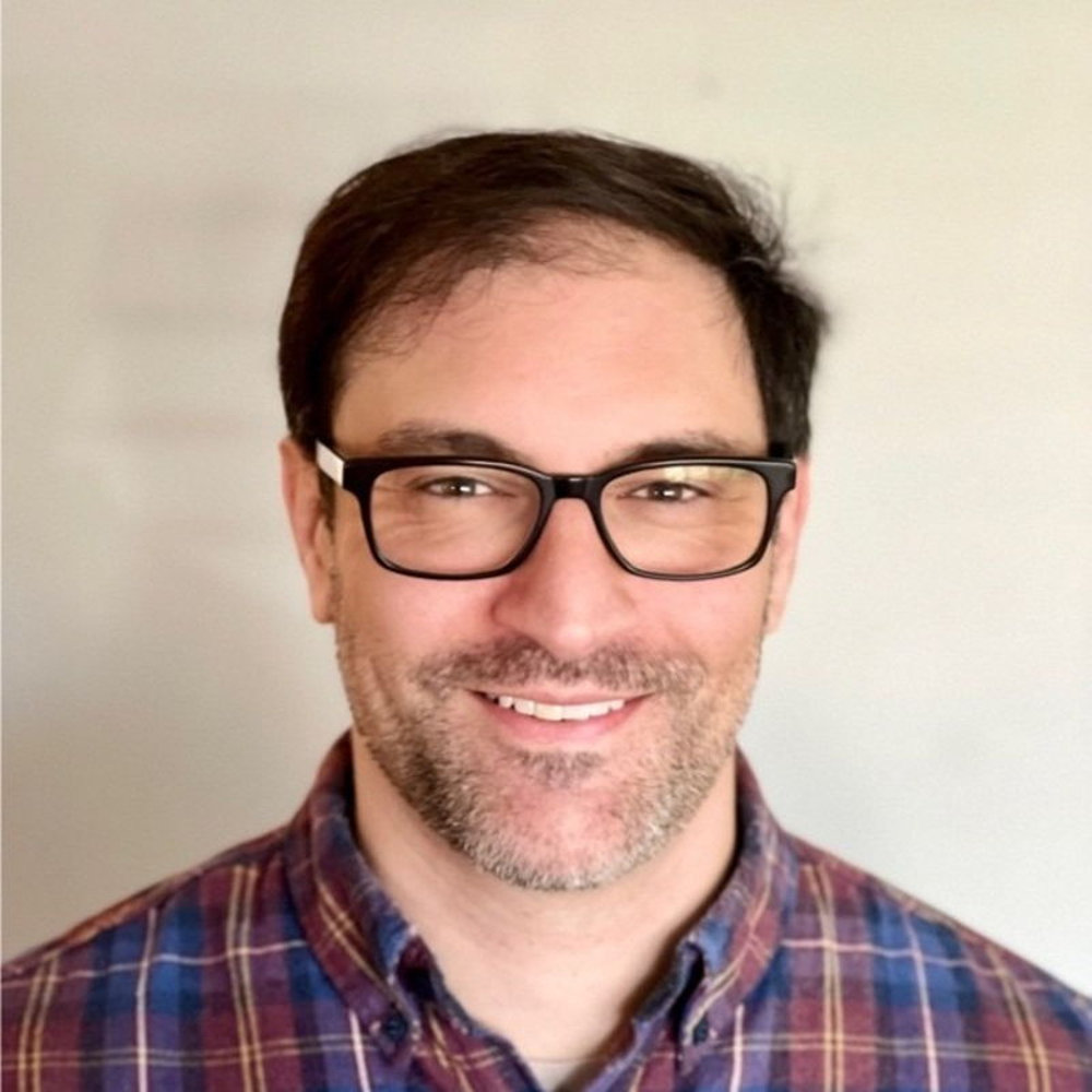 Evan Poneres - Realtor in Park Ridge, IL