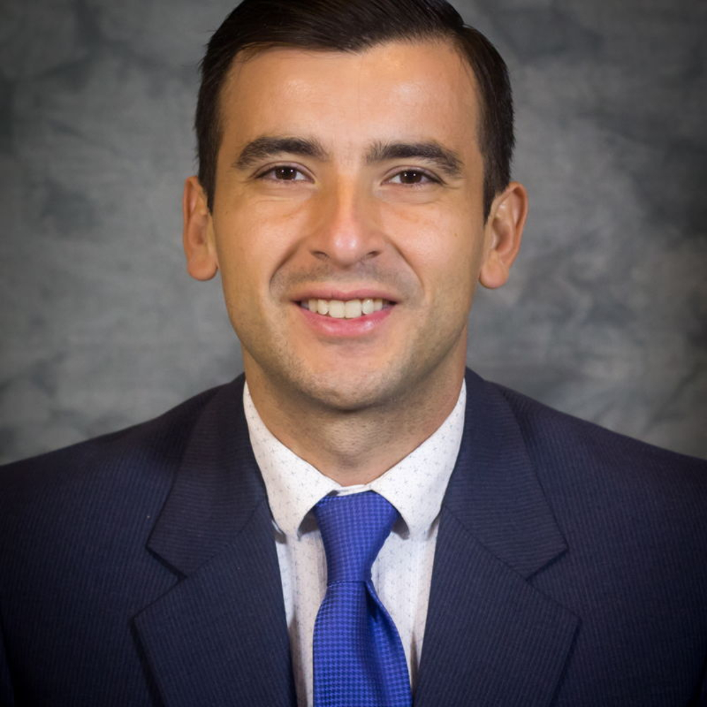 Julio Donayre - Realtor in Calabasas, CA