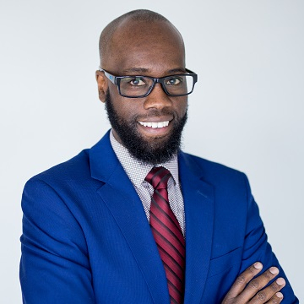 Roni Mugaki - Realtor in Burnsville, MN