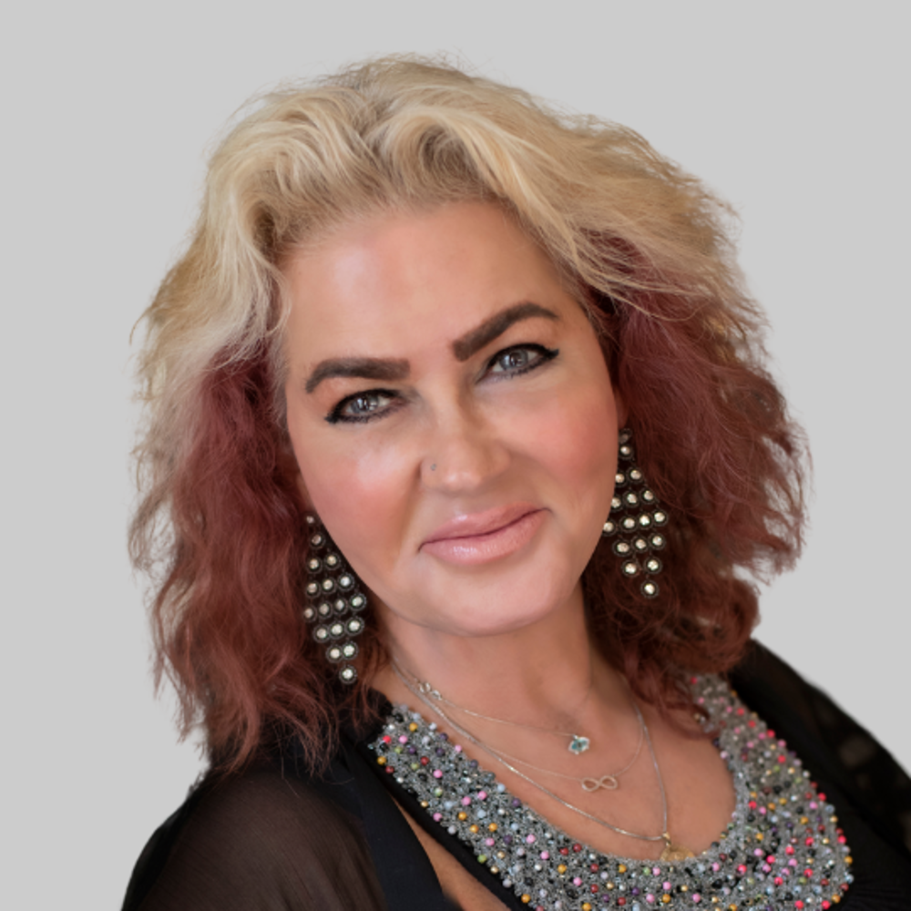 Jasmin Taliadouros - Realtor in MA