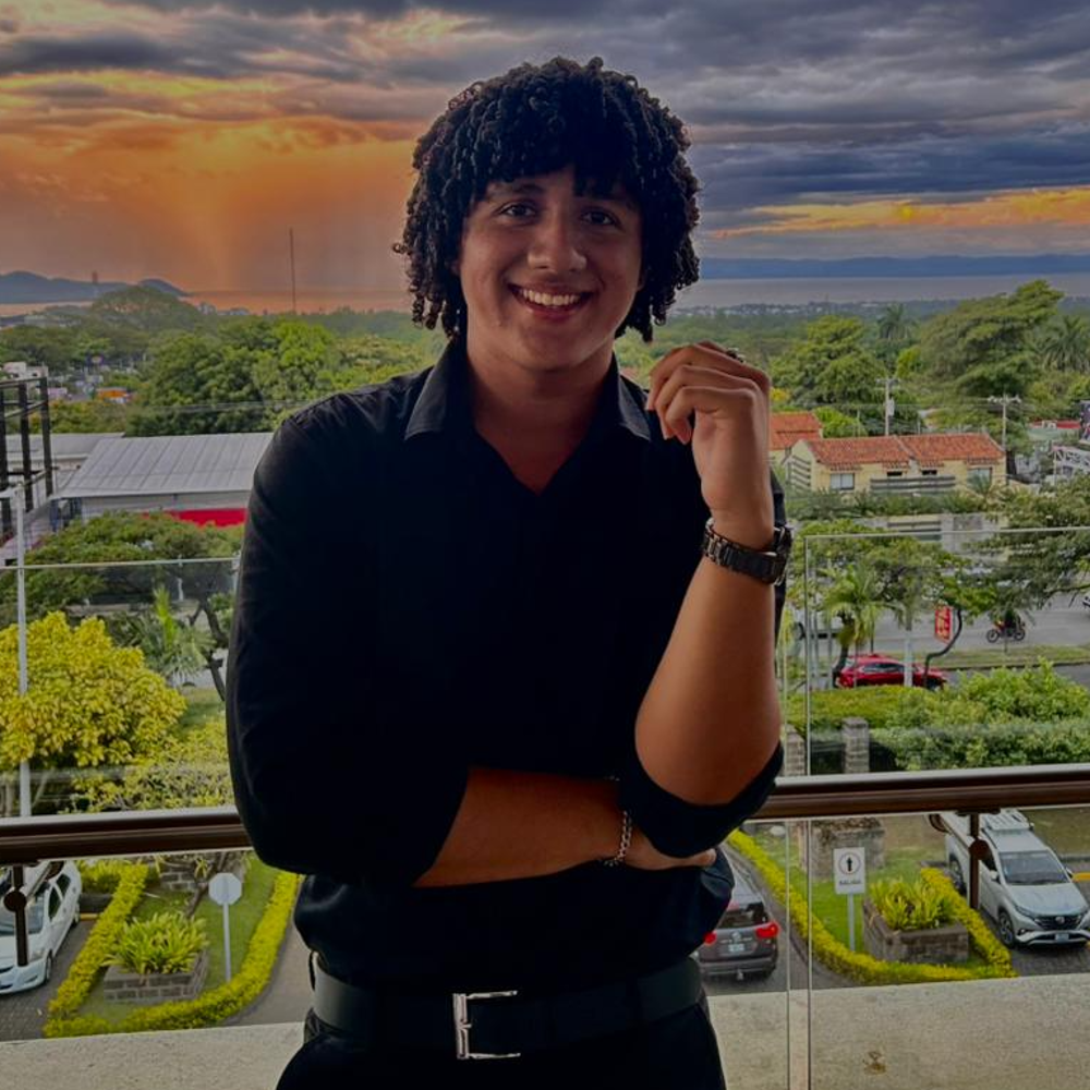 Carlos Andres Jeshua Castellon Flores - Realtor in Managua