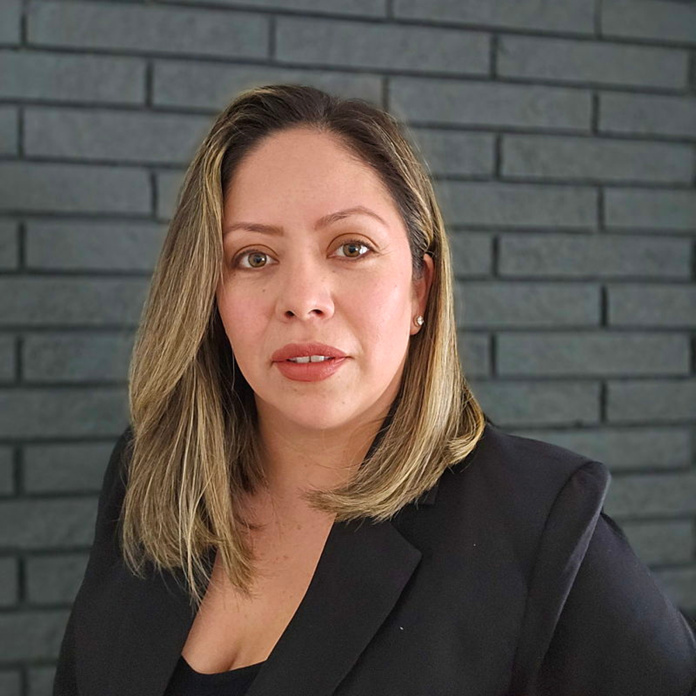 Mayra Acuna - Realtor in Plymouth, MI