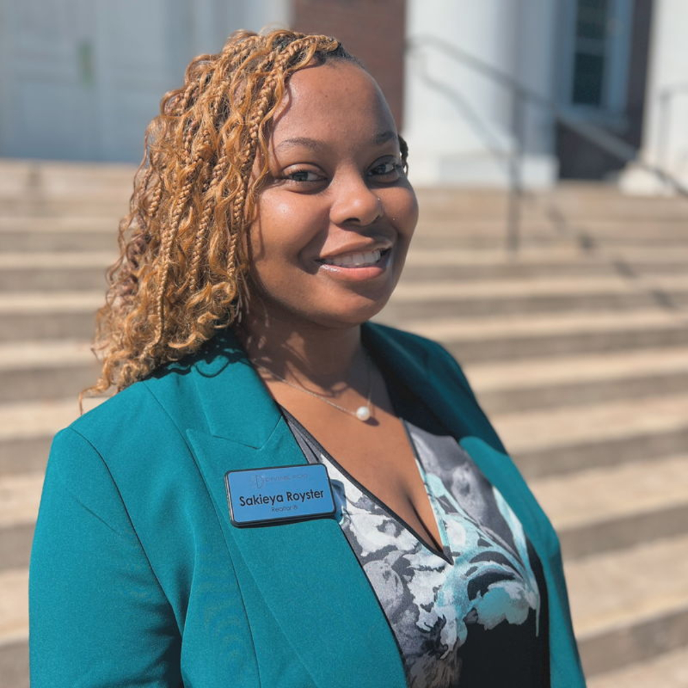 Sakieya Royster - Realtor in Forest, VA