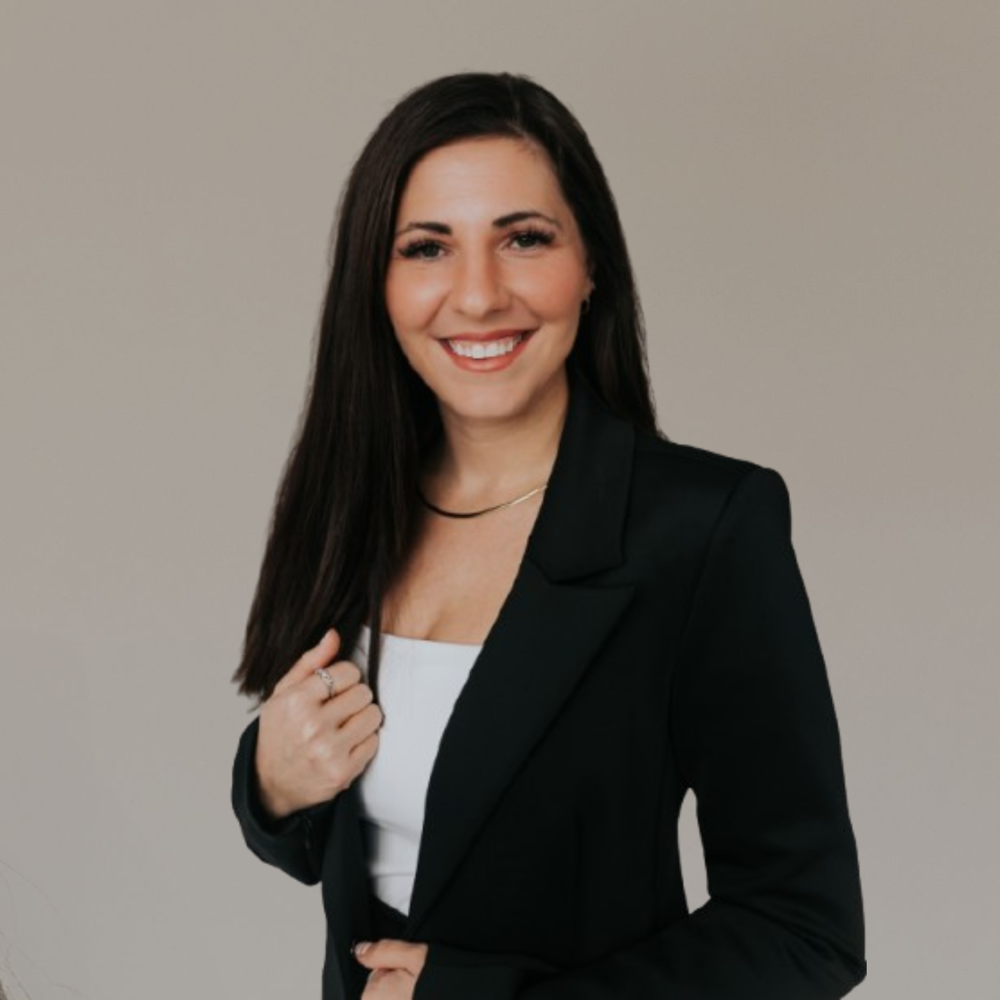 Chloe Mccombs - Realtor in Cottonwood Heights, UT
