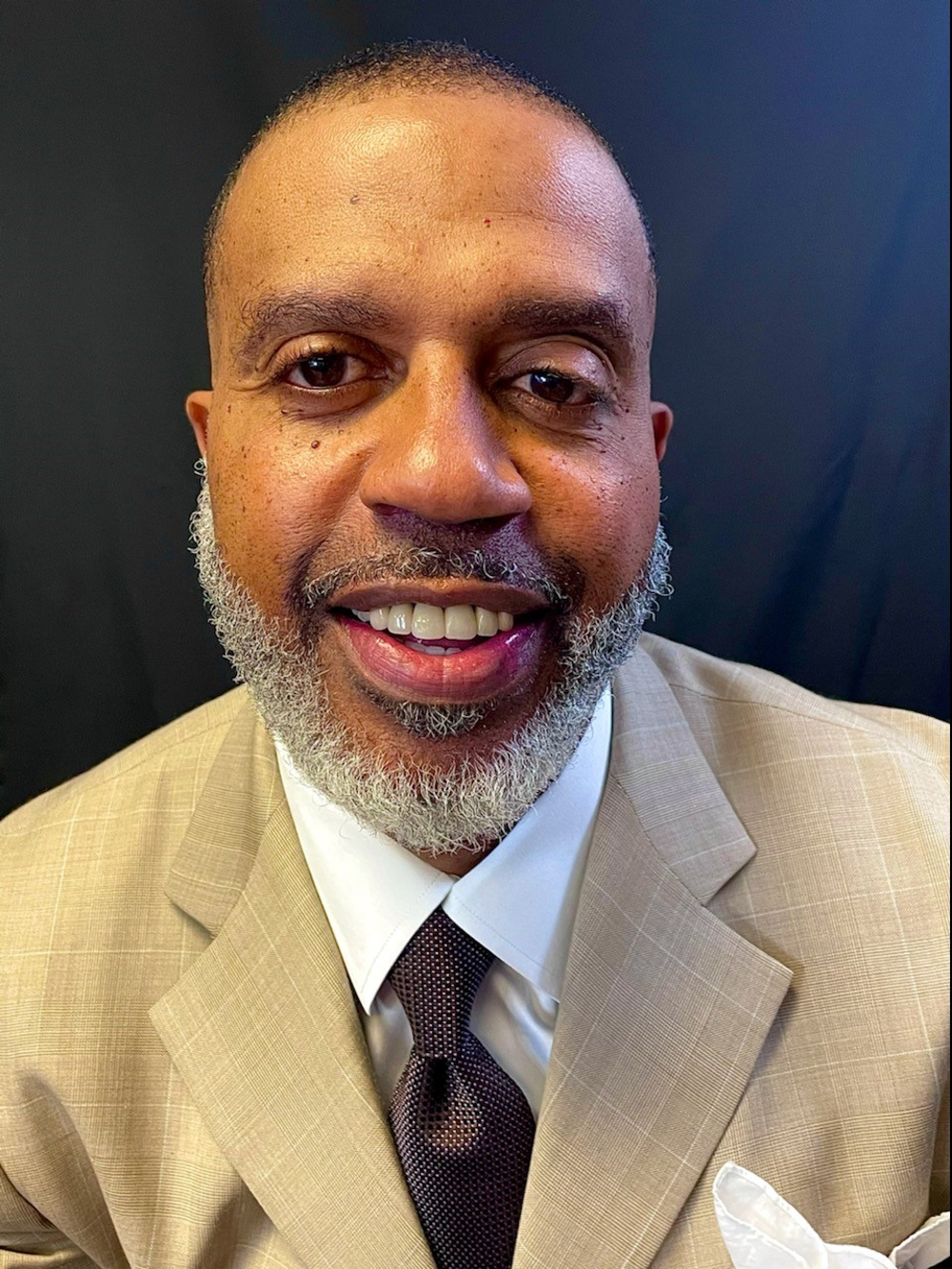 Efrem Howard - Realtor in Renton, WA