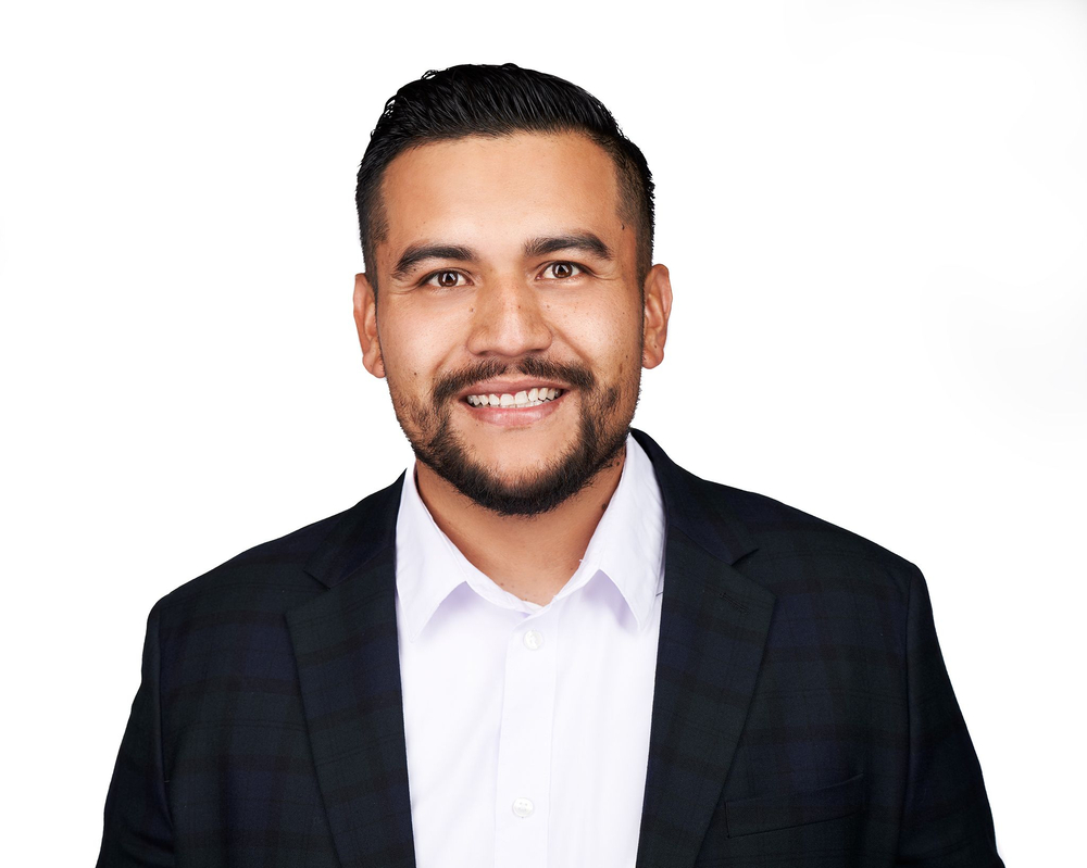 Oscar Lazcano - Realtor in Studio City, CA