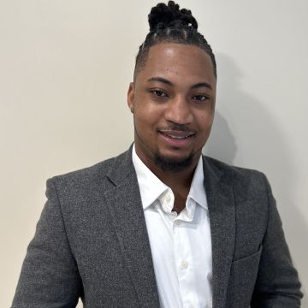 Reinhard Davis - Realtor in Bronx, NY
