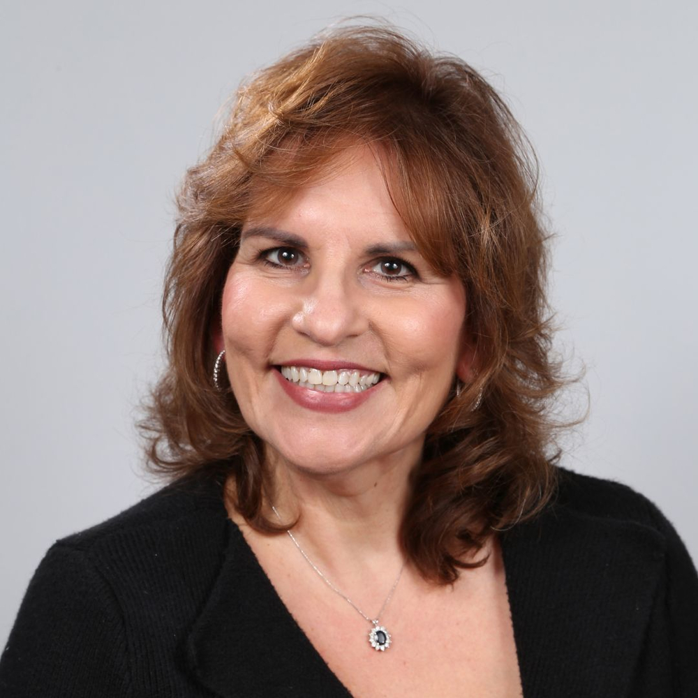 Lily Macari - Realtor in Woodbury, NY